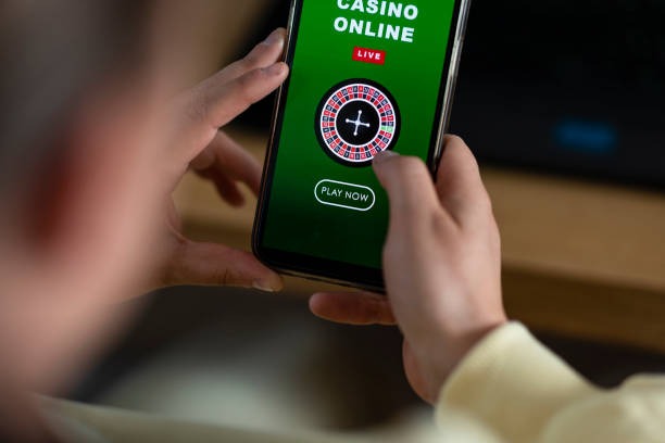 Baccarat game round in progress on SA Gaming with live croupier and player betting interface